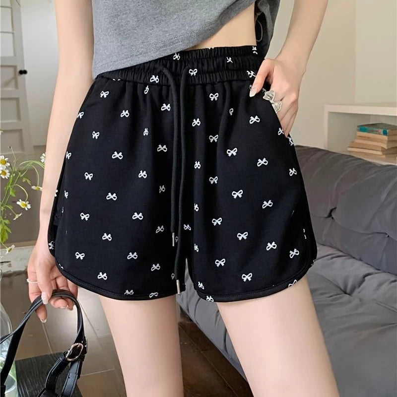 Shorts for Women Black Print Kawaii Short Pants Woman Elastic Waist Wide Cute Elasticty Harajuku Fashion Flowy Wholesale Elegant