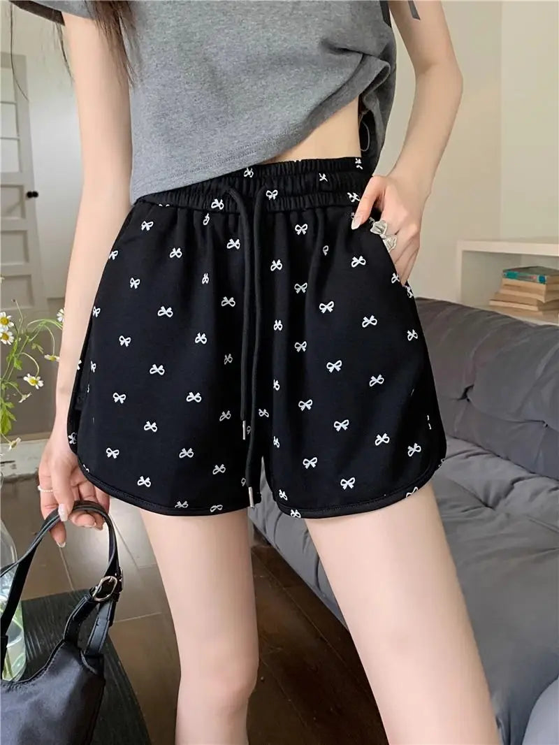 Shorts for Women Black Print Kawaii Short Pants Woman Elastic Waist Wide Cute Elasticty Harajuku Fashion Flowy Wholesale Elegant